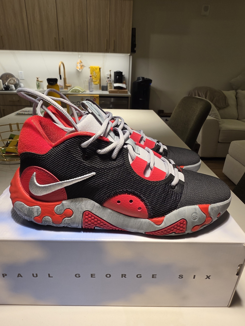 Nike Paul George - Black & Red Basketball Shoes - Size 9